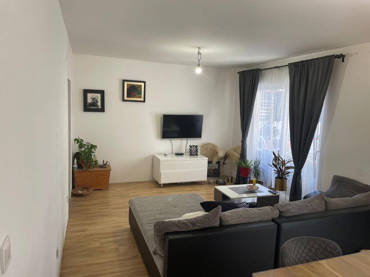 Apartments Martina Tisno Exterior photo